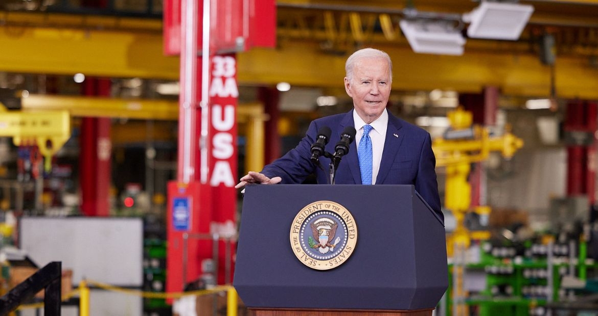 El presidente Biden "Investing in America Tour " hace una parada en la planta Fridley de Cummins. 