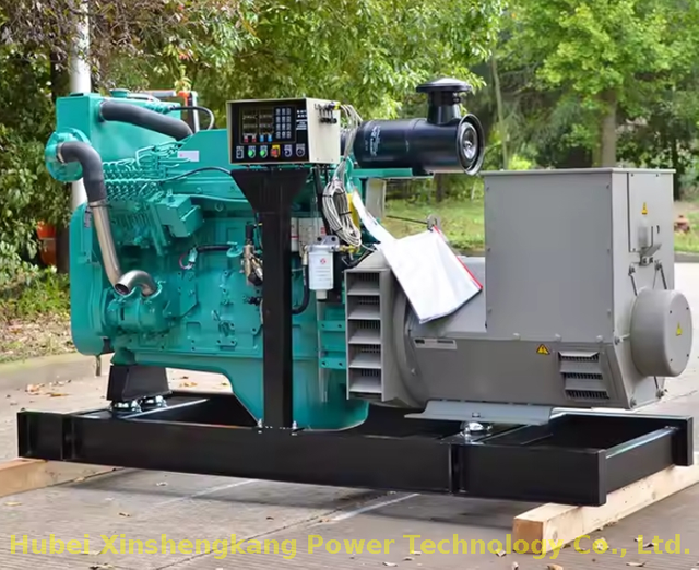 Generador marino de 63 kVA/50 kW impulsado por motor Cummins 6BT5.9-GM83
